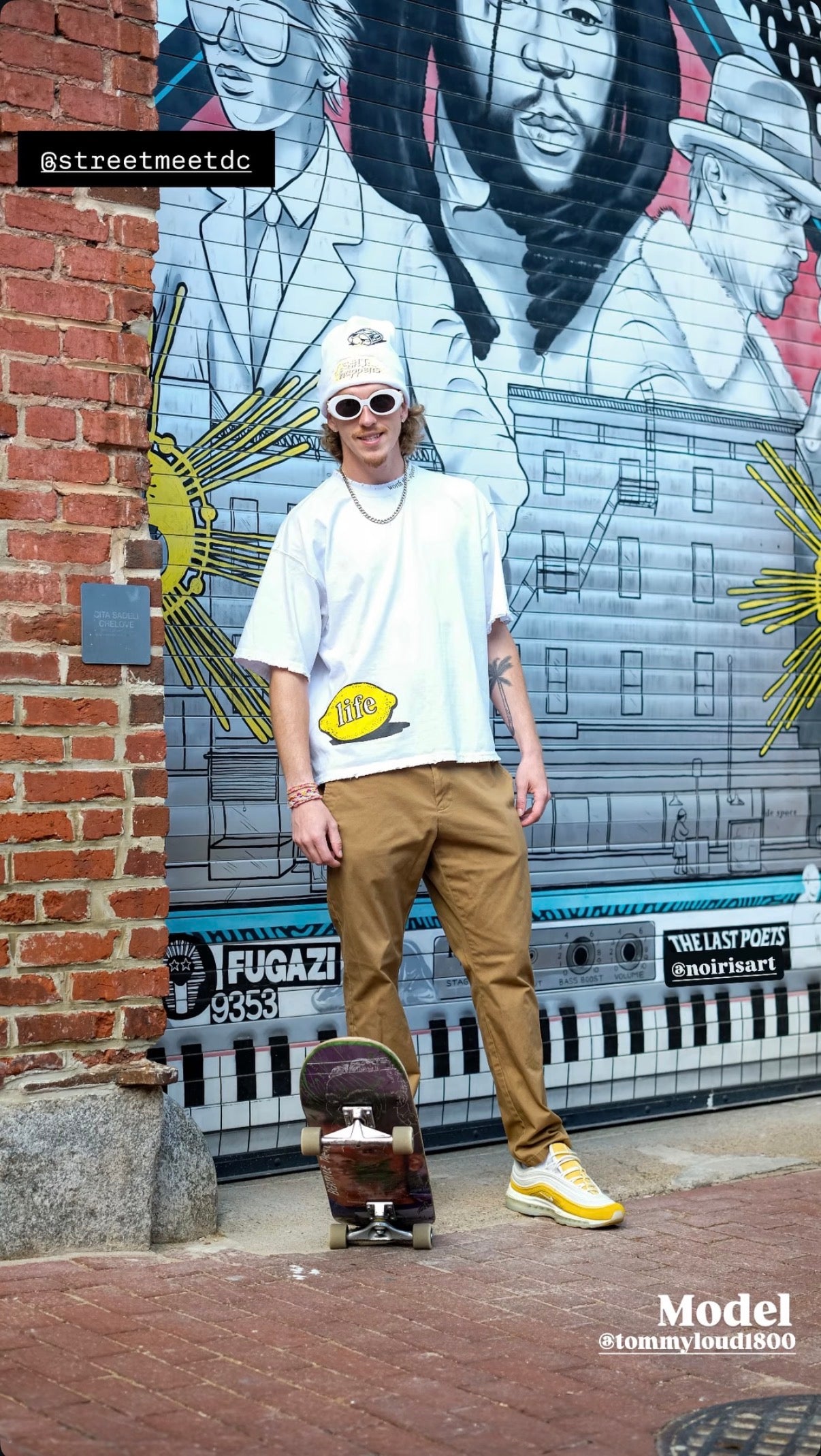 Lifes Lemons Tee